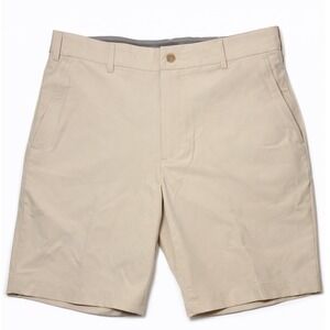 NWT Walter Hagen Men's Performance 11" Golf Shorts Light Khaki W30 in seam 9in